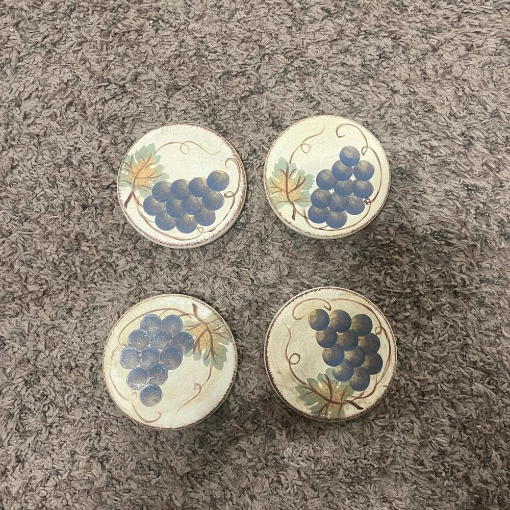 Vintage Vino Hand Painted Tuscan Grape Ceramic Coaster Set with Holder 5 Piece‎